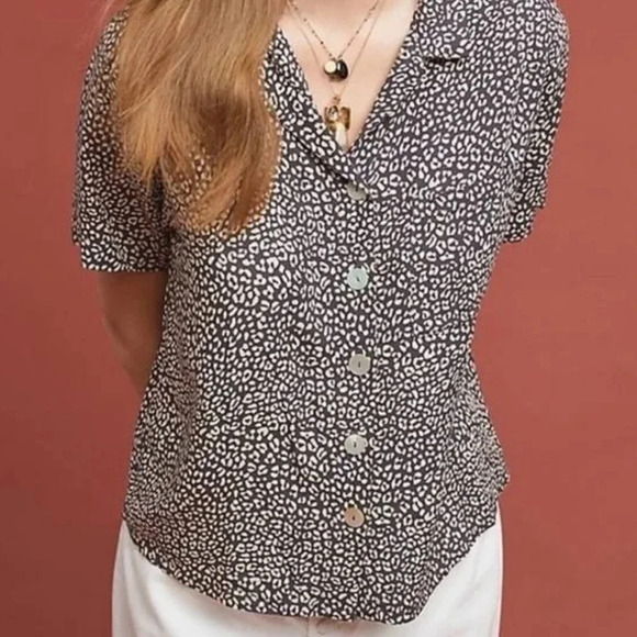 BEACHGOLD Anthropologie Medium Button Down Rayon Animal Print Abstract - Picture 2 of 8